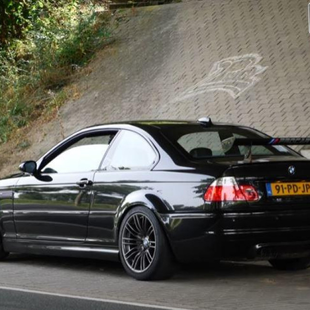 BMW E46 M3 V10