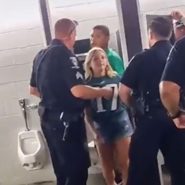 Izbačeni par u SAD-u