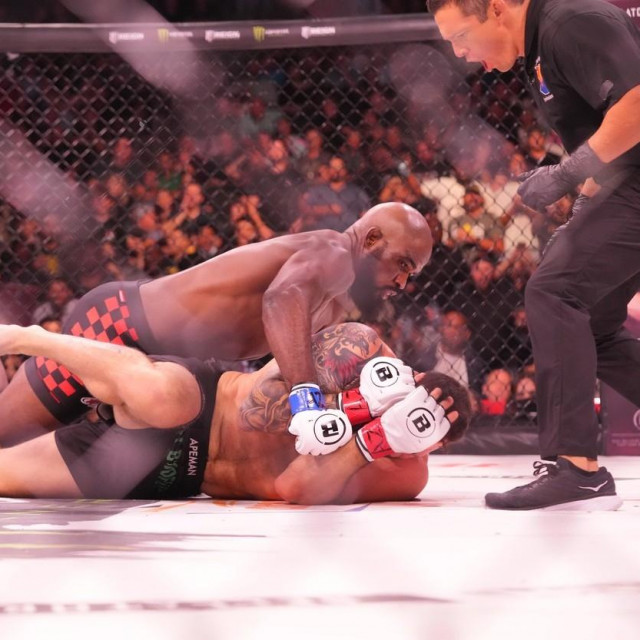 Corey Anderson vs Ryan Bader