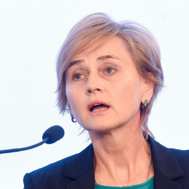 Sandra Švaljek