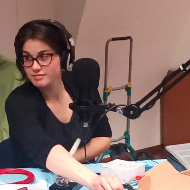 Marta Medvešek je nezavisna radijska autorica s berlinskom adresom.