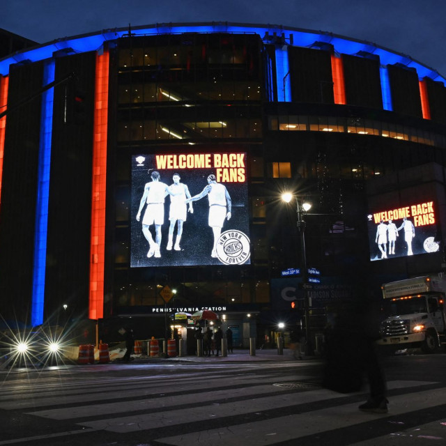 View of Madison Square Garden prior to the New York Knicks against Golden State Warriors basketball game on February 23, 2021 in New York City. - New York State Governor Andrew Cuomo earlier this month paved the way for the Knicks to welcome back supporters when he announced that he would allow stadiums to open at ten percent capacity, after being closed for nearly a year due to the covid-19 pandemic.
Approximately 2000 people will be allowed to attend tonight's game. (Photo by Angela Weiss/AFP)