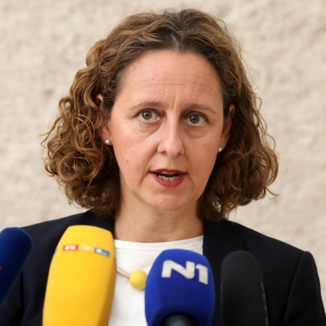 Nina Obuljen Koržinek 