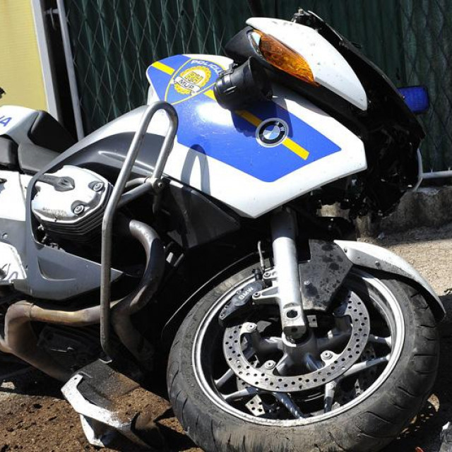 Ilustracija, policijski motor