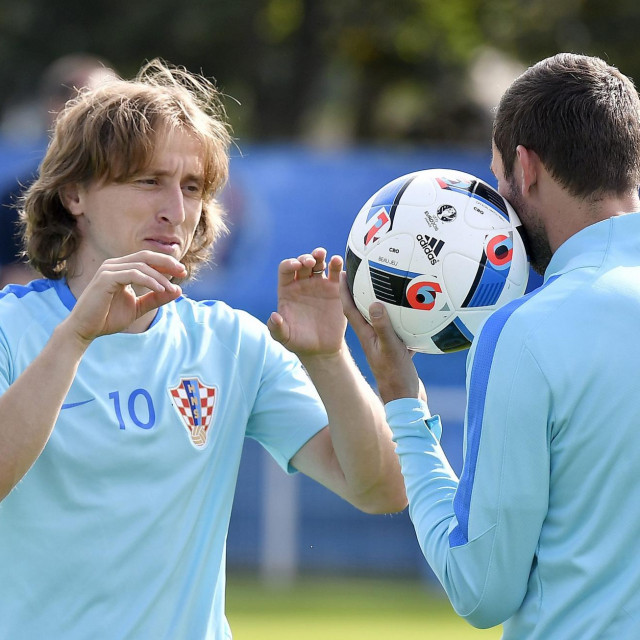Luka Modrić i Darijo Srna
 
