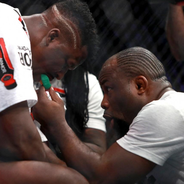 Francis Ngannou i Fernand Lopez