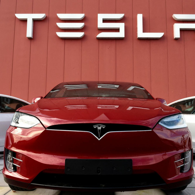 Autokompanija Tesla