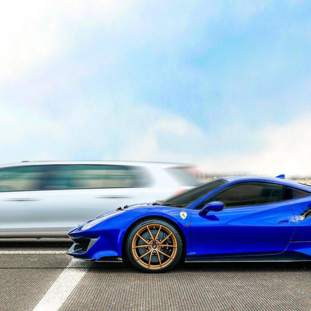 Golf 6 1.6 TDI i Ferrari 488 Pista