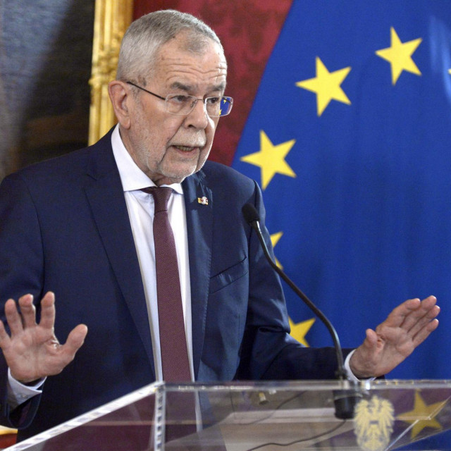 Alexander Van der Bellen