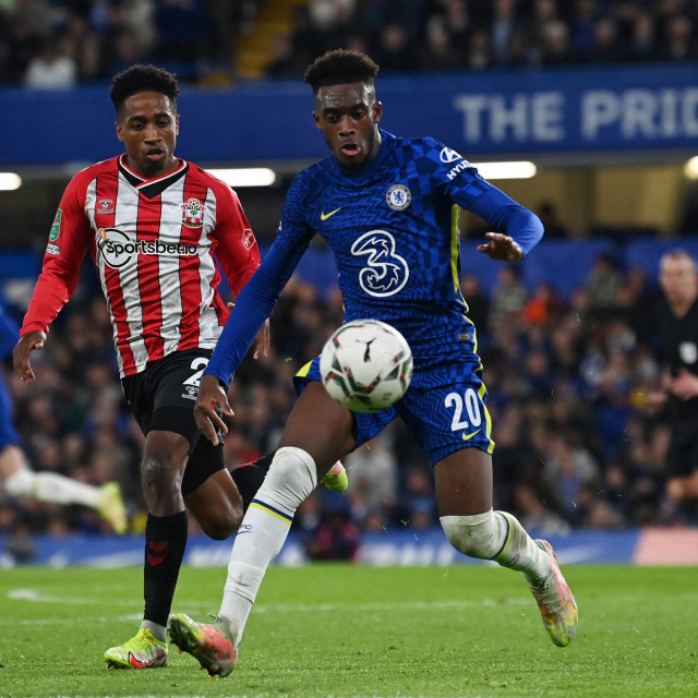 Kyle Walker-Peters (Southampton) i Callum Hudson-Odoi (Chelsea)