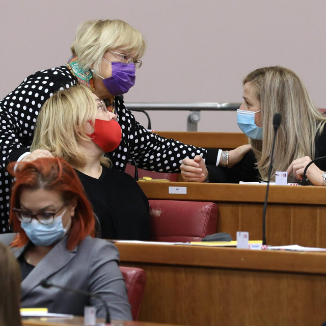 Anka Mrak Taritaš i Mirela Ahmetović