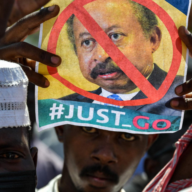 Fotografija Abdalla Hamdok na prosvjedima