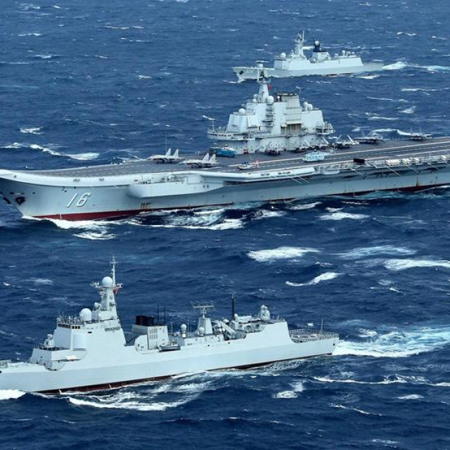 kineski nosač aviona Liaoning