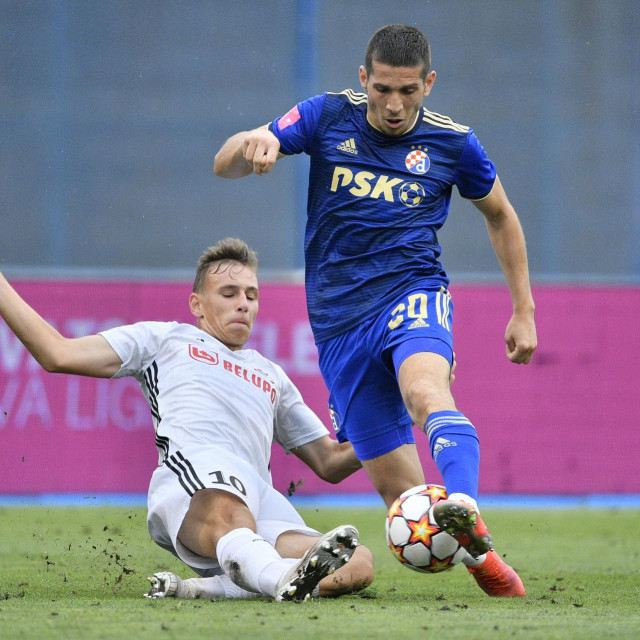 Bayernov igrač Lovro Zvonarek (lijevo) igrao je za U17 Hrvatsku