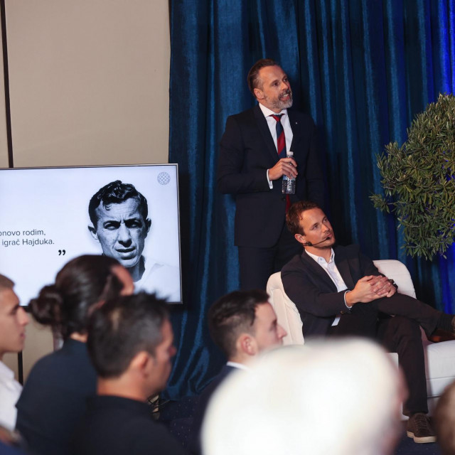 Predstavljanje prve službene strategije Hajduka u kino sali unutar stadiona Hajduka.