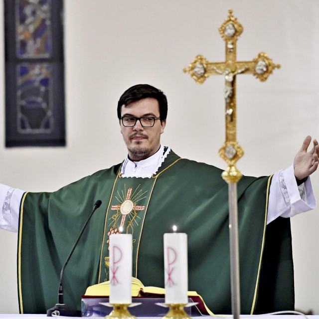 don Josiip Ulić: Nema tu mjesta za nikakav liberalizam i priče kao što su 'Ma, nama je to samo zezancija'. Nema toga!