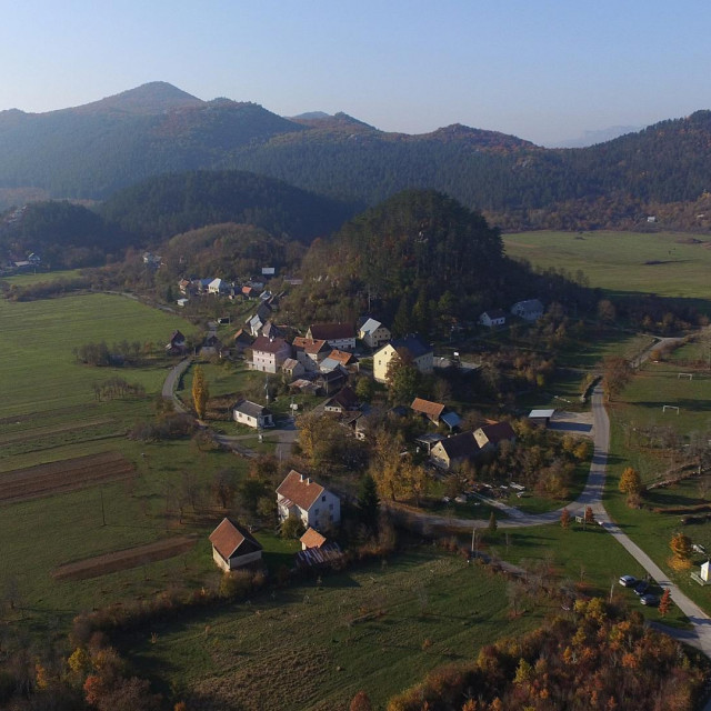 Sela Gornji Kosinj i Mlakve u opcini Perušić bit ce potopljeno akumulacijskim jezerom zbog gradnje hidrocentrale