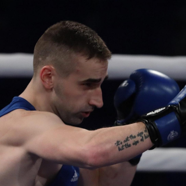 Zagreb, 140321.
Velesajam
Prvenstvo Hrvatske u boksu,finale seniori.
Na fotografiji: Kategorija 64kg, Filip Poturovic NG (Crveni kut) i Matteo Komadina RIJ (Plavi kut).