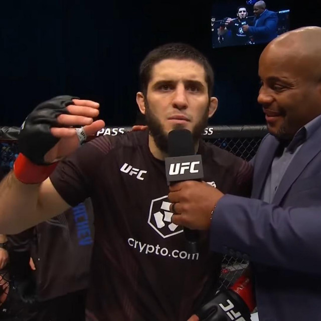 Islam Makhachev i Daniel Cormier