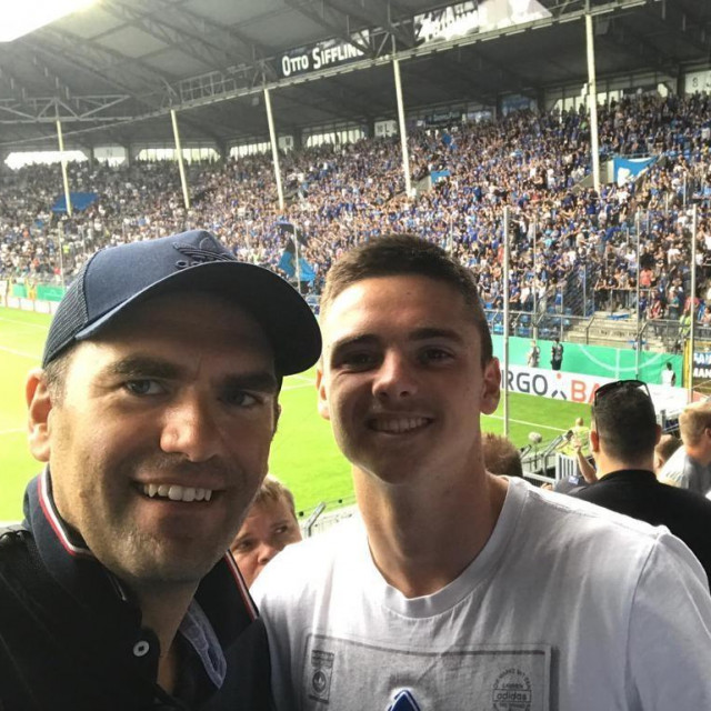 Danijel Lučić, koji za HNS ‘češlja’ Njemačku, u društvu s mladim Jakovom Šuverom

