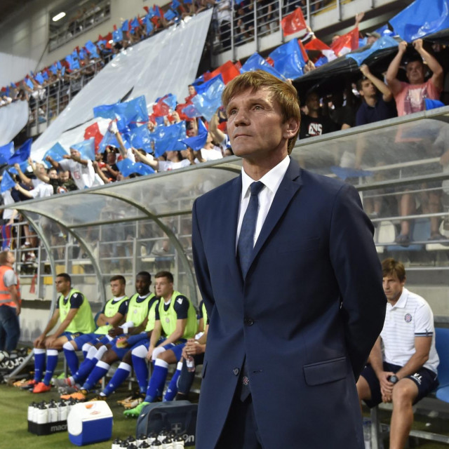 Juan Antonio Milan Carillo u srpnju 2017. na klupi Hajduka. U studenom iste godine više nije bio trener...

