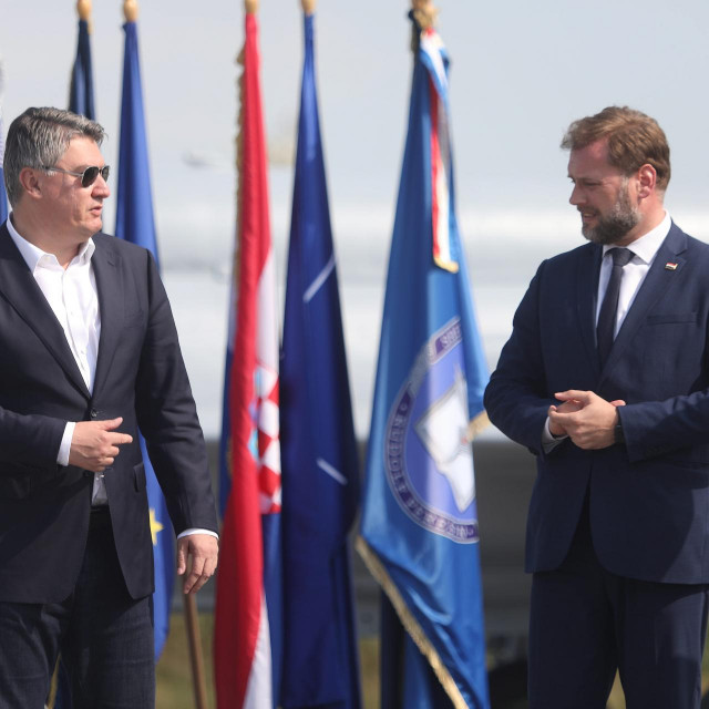 Predsjednik Zoran Milanović i ministar obrane Mario Banožić

