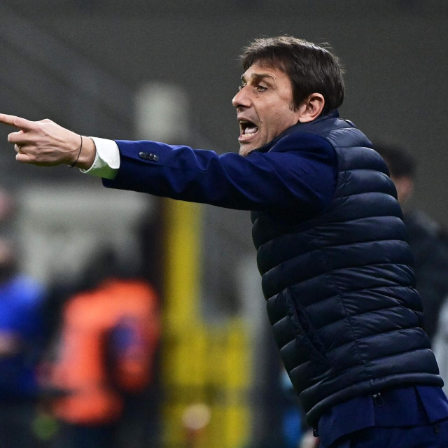 Antonio Conte je preuzeo Tottenham s kojim se želi boriti za vrh u Engleskoj