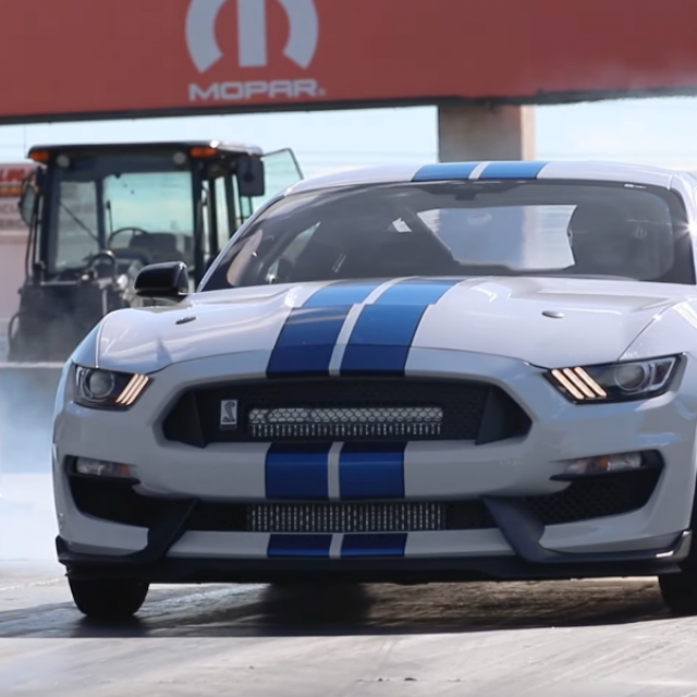 Ford Mustang Shelby GT350
