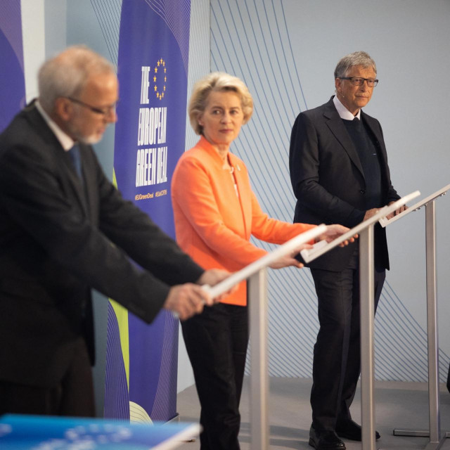 Werner Hoyer, Ursula von der Leyen i Bill Gates u Glasgowu na summitu COP26
