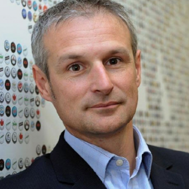 Simon Cox
