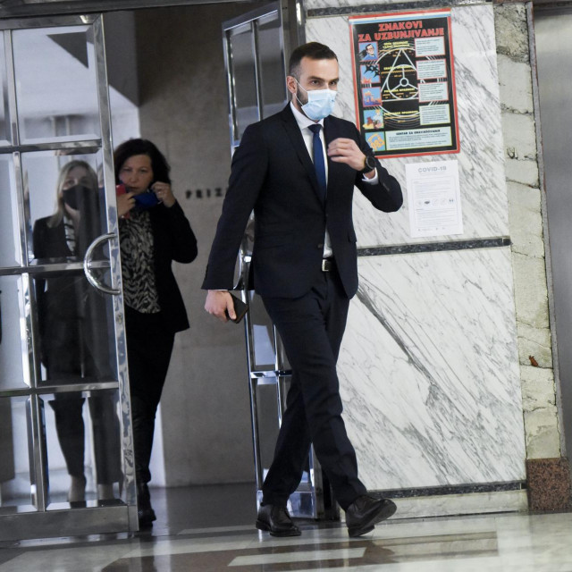 Resorni ministar Josip Aladrović
 
