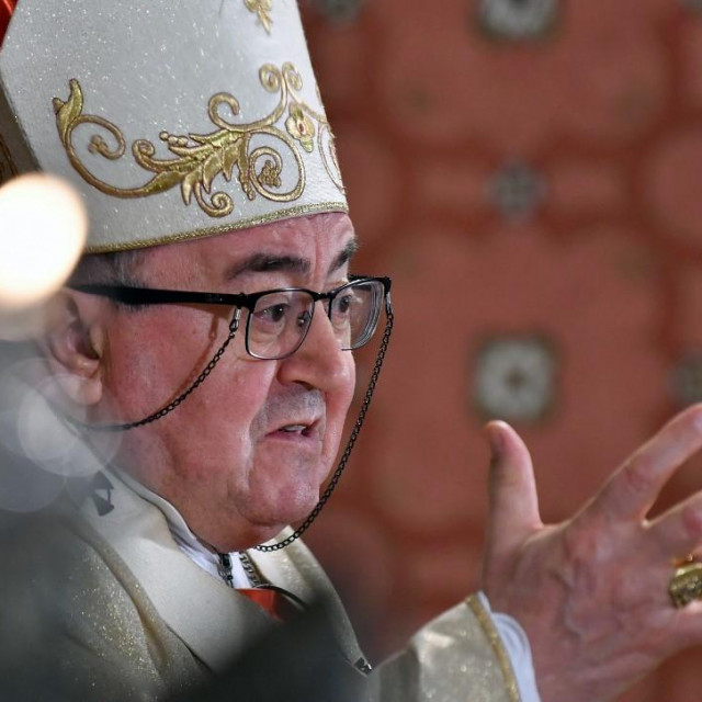 Nadbiskup Vinko Puljić
