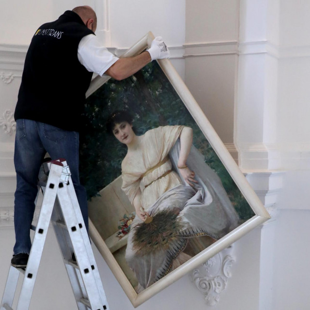 Ovrha na slikom Vlahe Bukovca - Mlada patricijka
 
