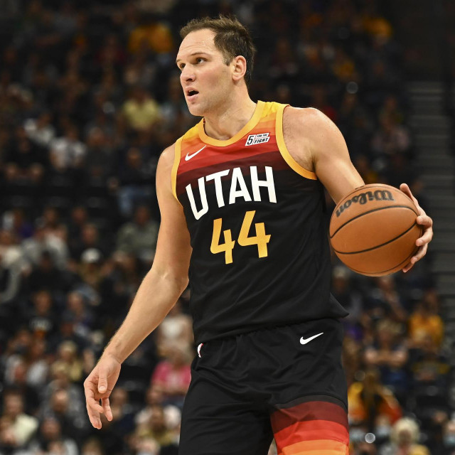 Bojan Bogdanović ubacio je 15 koševa u porazu Utaha
