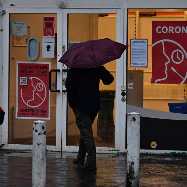 Centar za testiranje na covid-19 u Berlinu
