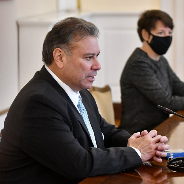 Gabriel Escobar sastao se u Predsjedništvu BiH sa Miloradom Dodikom
 
