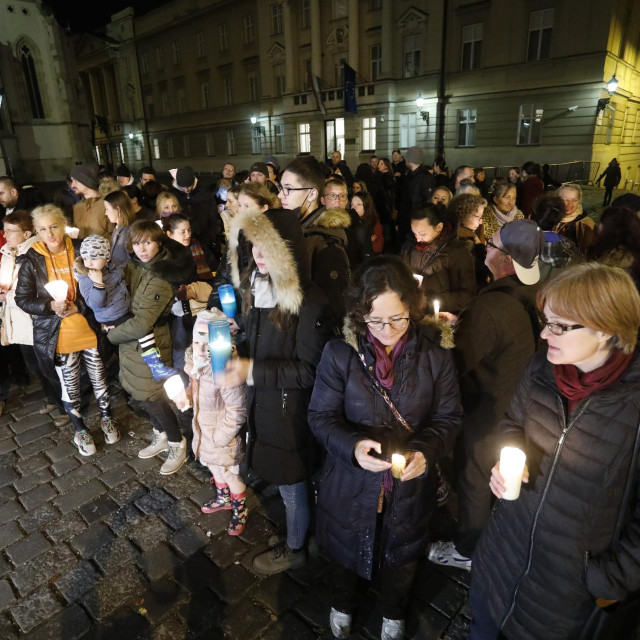 Okupljeni su rekli da na Markov trg nisu došli prosvjedovati već da su se spontano okupili za slobodu
