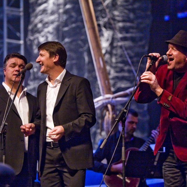 Tomislav Bralić, klapa Intrade