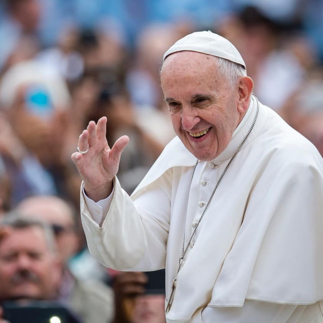Papa Franjo 
