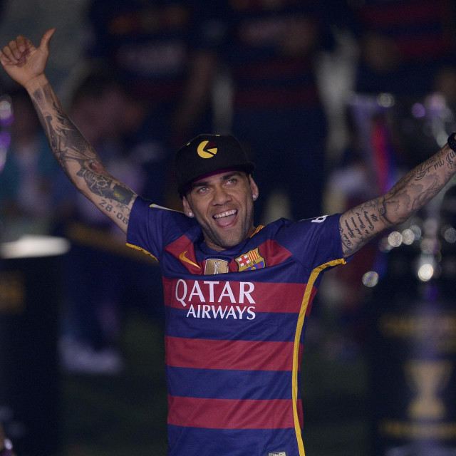 Dani Alves
