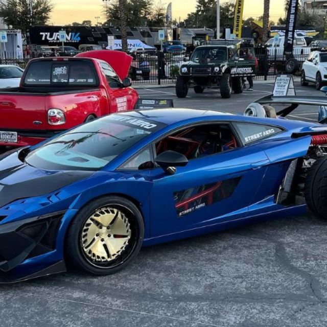 Lamborghini Gallardo s 2JZ motorom
