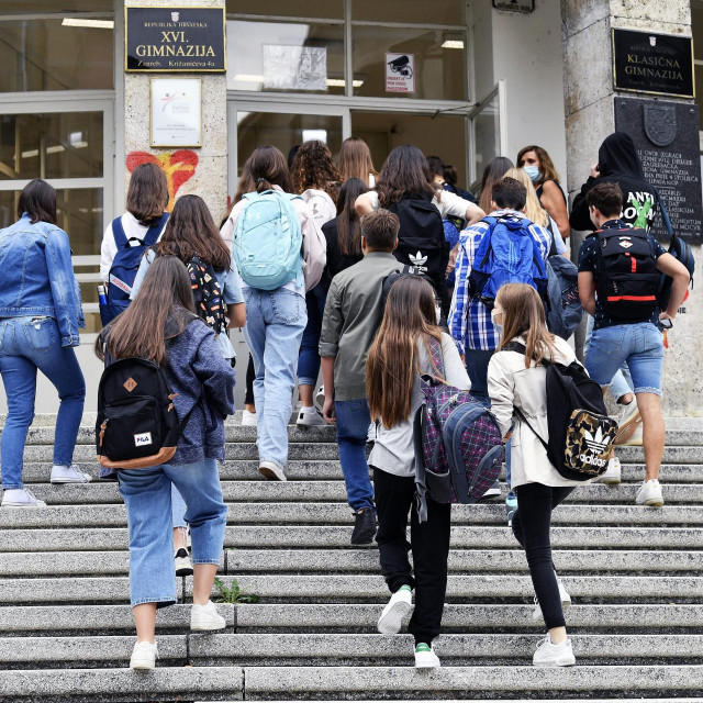 Gimnazije u Križanićevoj ulici u Zagrebu
