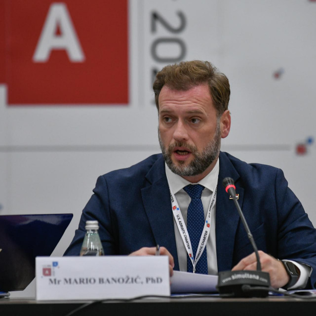 Ministar obrane Mario Banožić na sastanku ministara obrane Američko-jadranske povelje

