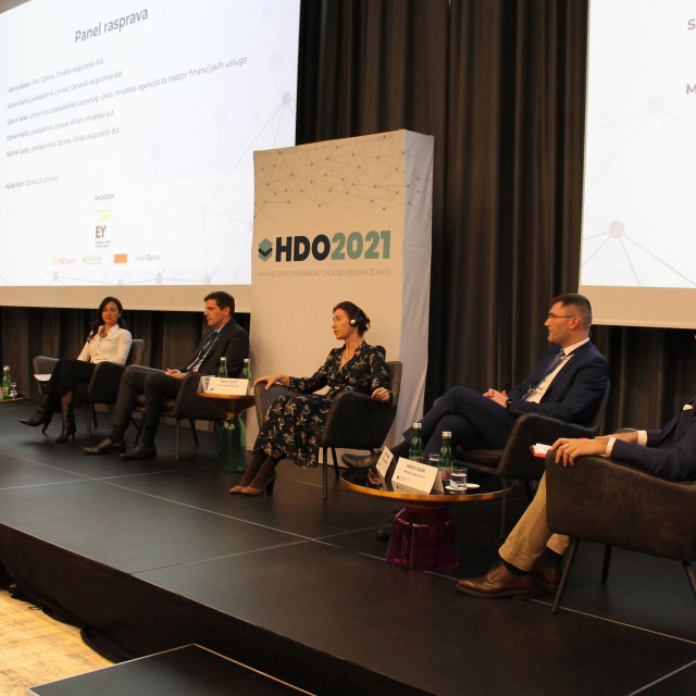 Panelisti konferencije Hrvatski dani osiguranja