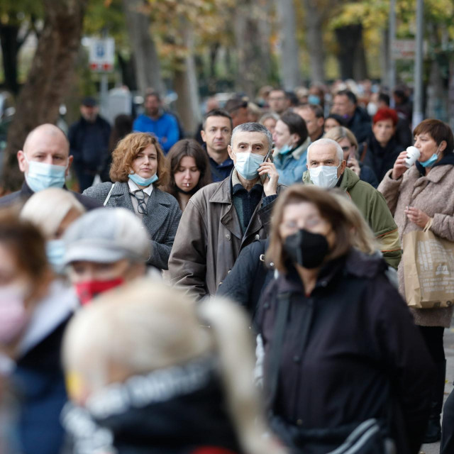 Gužva na cijepljenju
