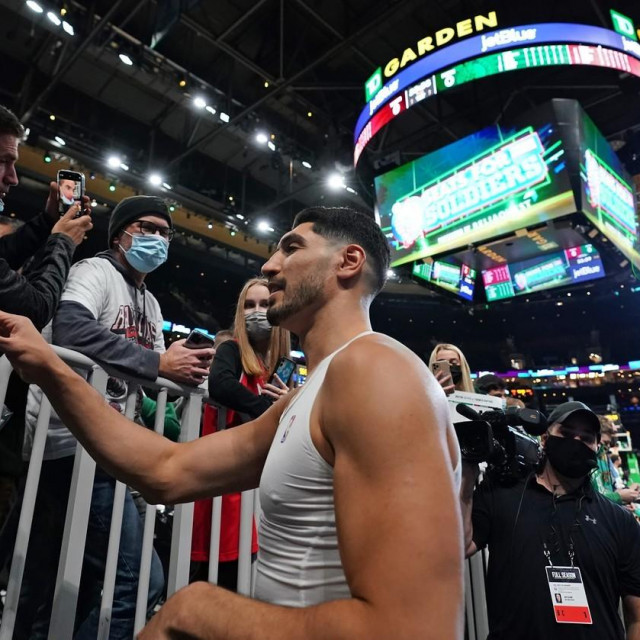 Enes Kanter ne odustaje od svojih političkih stavova
