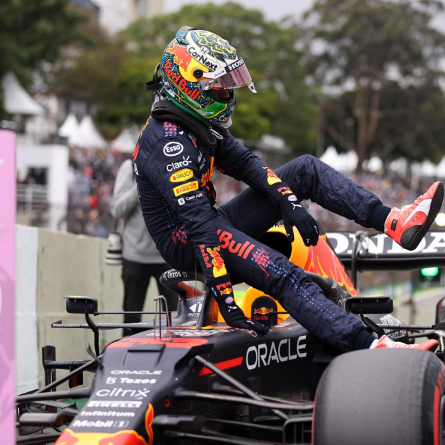 Max Verstappen u svome Red Bullu
