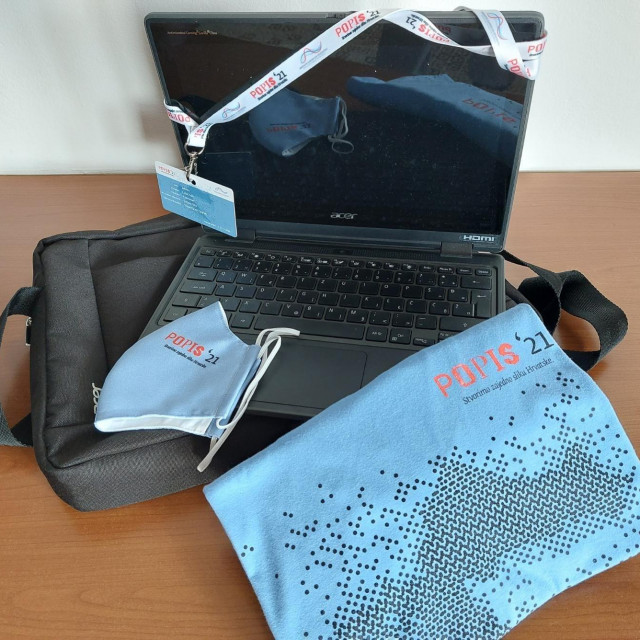 Oprema popisivača stanovništva
