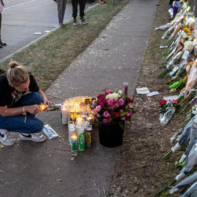 Broj žrtava koncerta popeo se na deset
