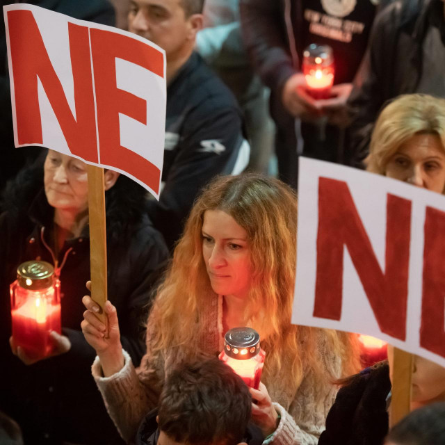 Prosvjed protiv covid potvrda
